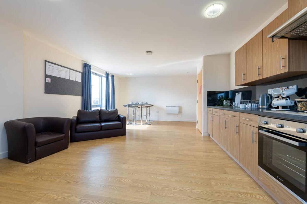For Students Only Private Bedroom With Shared Kitchen At Athena Hall In Ipswitch Ipswich Exterior foto